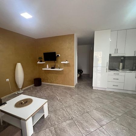 Aurora Apartment Сомбор Экстерьер фото