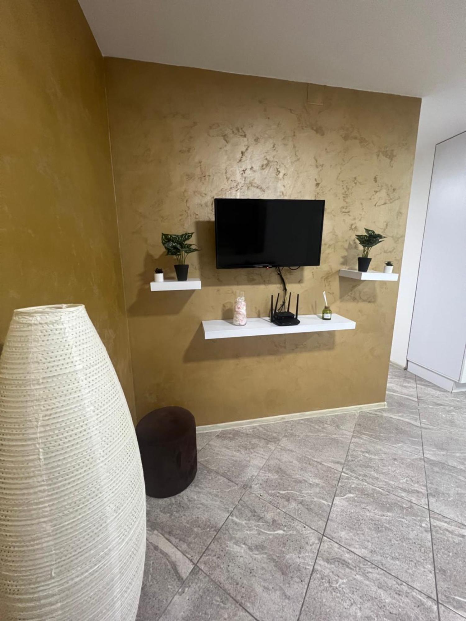 Aurora Apartment Сомбор Экстерьер фото